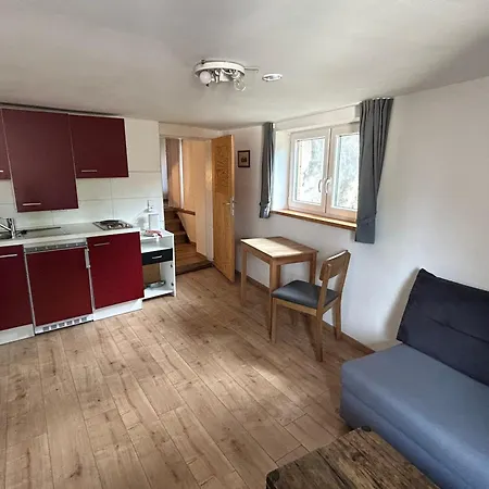 Hébergement de vacances Haus Saaleradweg Fuer Monteure , Radfahrer Und Angler *